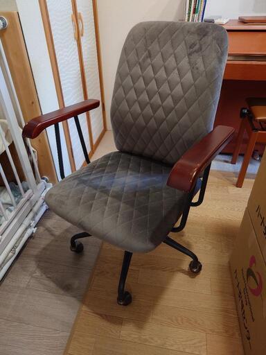 デスクチェア 在宅ワークなどに