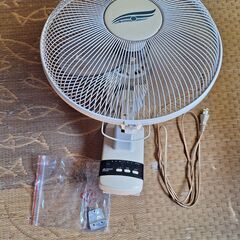 壁掛け扇風機