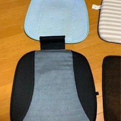 夏用メッシュ　座布団　車用など　４枚セットの画像