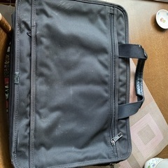 ビジネスバッグ　パソコン入れ