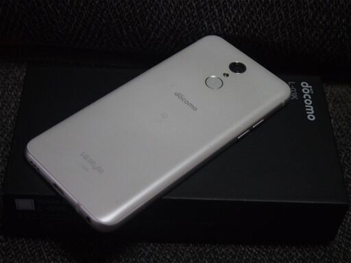  Docomo ドコモ　LG電子 V30+ L-01K 　良品