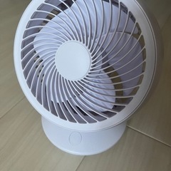 エムラボ mlabs WL-CFFD01 WH USB充電式卓上...