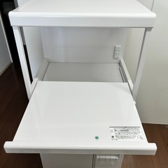 米びつ付きレンジ台の画像