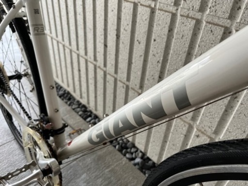 GIANT ESCAPE R3