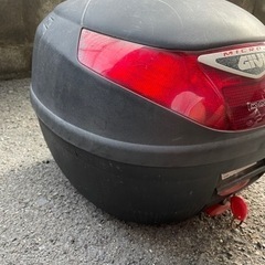 MICRO2 Givi トップケース　リアボックス　ボックスケースの画像