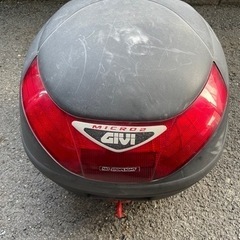 MICRO2 Givi トップケース　リアボックス　ボックスケースの画像