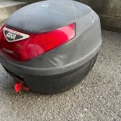 MICRO2 Givi トップケース　リアボックス　ボックスケースの画像