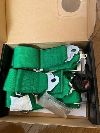 レース　ハーネス　4点式　スポーツカー