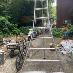 三脚脚立高さ約3メートル