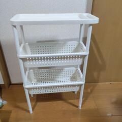 収納カゴ プラスチック たぶんニトリ