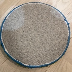 地球模様の丸型クッションの画像