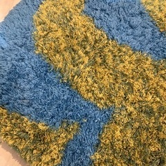 地球模様の丸型クッションの画像