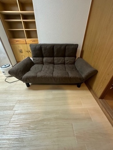 2人掛け用ソファ　背もたれ折りたたみ式