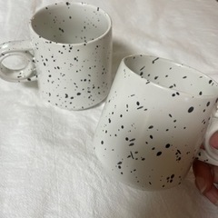 スリーコインズ  マグカップ2点