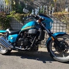 平成2年式の逆車のアメリカンマグナV45の画像