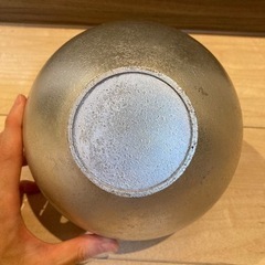 銀壺の画像