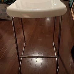 IKEAハイスツールの画像