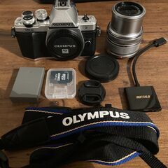 【美品】ミラーレス一眼カメラ、OLYMPUS  OM-D E-M...