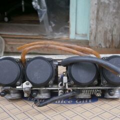 ゼファー400  純正キャブレター C6（現在取引交渉中です。）の画像