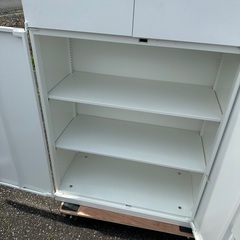 事務所棚　の画像