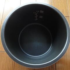 【値下げ】電気圧力鍋 内がま ＬＰＣＴ１２０１