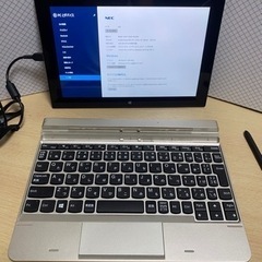 『エプソン』の８０型ロールアップスクリーン　ミニパソコンの画像