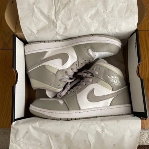 スニーカー nike airjordan 1 mid linen