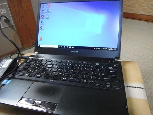 ノートパソコン、東芝。R732/H