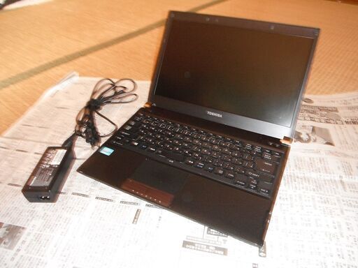 ノートパソコン、東芝。R732/H