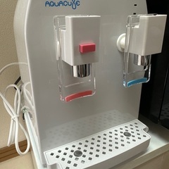 卓上ウォーターサーバー ほぼ新品✨️