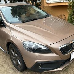 7月８日午前中までに希望者される方がいない場合には処分します プロ鑑定済み　ボルボ V40クロスカントリー T5 4WD　フルレザー・電動ヒーター付きシート・オートブレーキ　追従式オートクルーズ （ロウカッパーメタリック） クロカン・ＳＵＶの画像