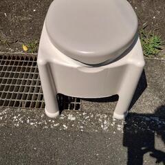 【値下げ】未使用ポータブルトイレ（キャンピングカー、ボード等に）