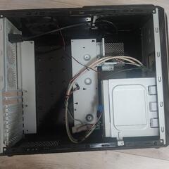 デスクトップ　PCケースの画像