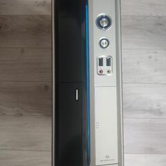 デスクトップ　PCケースの画像
