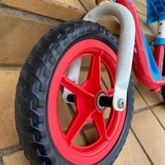 幼児用自転車　キックバイクの画像