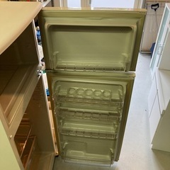 冷蔵庫 140L 製氷皿付きの画像