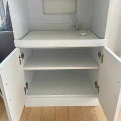 【組立済み】1〜2人暮らしにぴったりの食器棚の画像