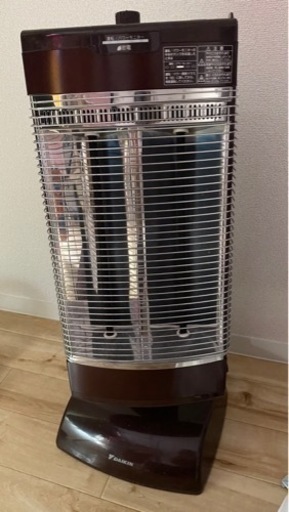 ダイキン 遠赤外線ストーブ（マルサラブラウン）【暖房器具】DAIKIN 「セラムヒート」 ERFT11TS-T