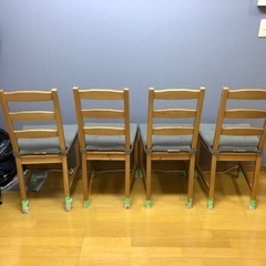 締切ました。　IKEA ダイニングテーブル　(定価¥27.000程のもの)の画像