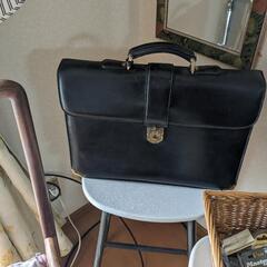 本皮　高級　海外製　バッグ