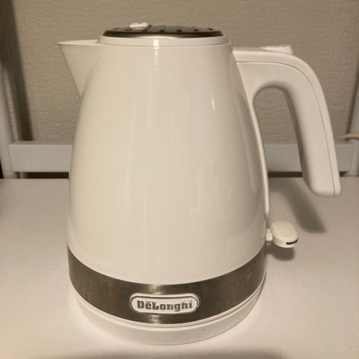 デロンギの電気ケトル売ります
