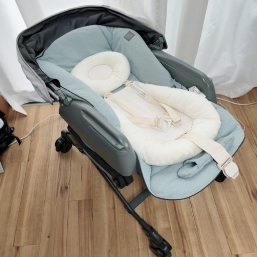 コンビスウィングベッド&チェア　電動　ネムリラ　ハイローチェア