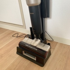 ジャンク品　アイリスオーヤマ　コードレス掃除機の画像