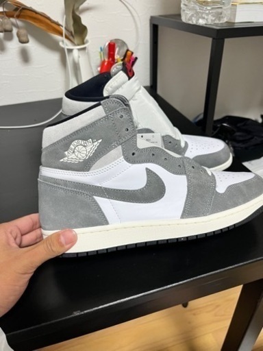 AJ1レトロハイOGスモークグレー