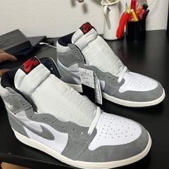 AJ1レトロハイOGスモークグレー