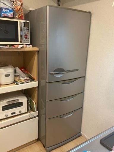 取引中【冷蔵庫　355L】取りに来て下さる方に、3000円でお譲りします。
