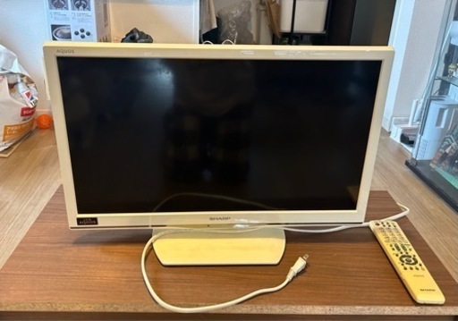 SHARP液晶テレビ24型　2013年製