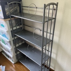 スチール製４段本棚　あげます