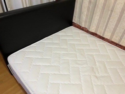 ?【送料無料】ニトリ セミダブルベッド マットレスセット 