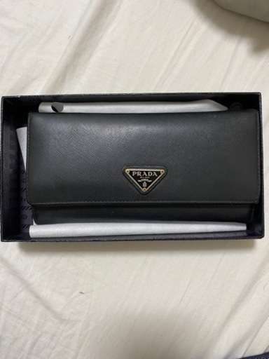 PRADA 長財布　